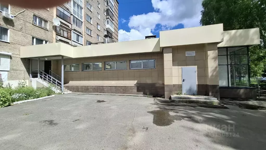 Помещение свободного назначения в Удмуртия, Ижевск Молодежная ул., 33 ... - Фото 2