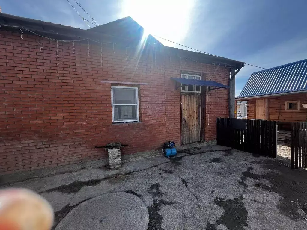 Дом в Красноярский край, Сосновоборский муниципальный округ, с. Зыково ... - Фото 1