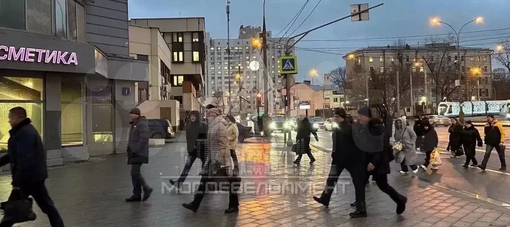 Помещение у метро на топ трафике 70м2 - Фото 0