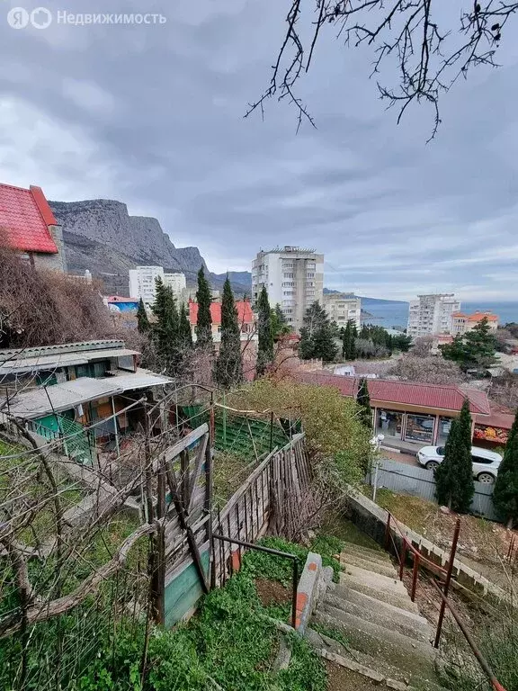 Участок в Форос, улица Космонавтов (1.8 м) - Фото 1