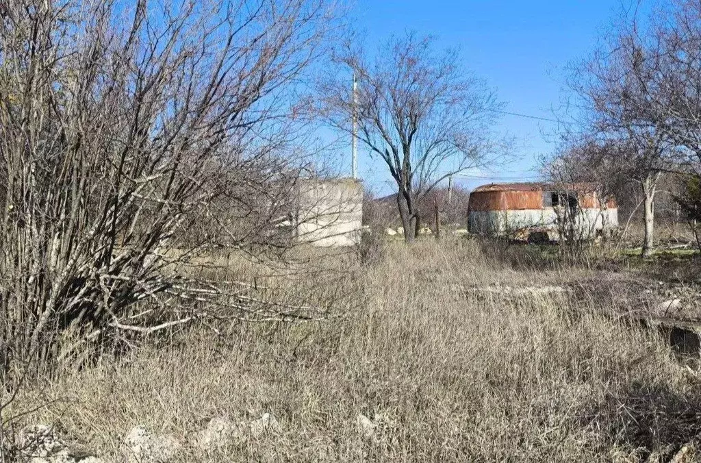 Участок в Крым, Симферопольский район, Урожайновское с/пос, СТ ... - Фото 1