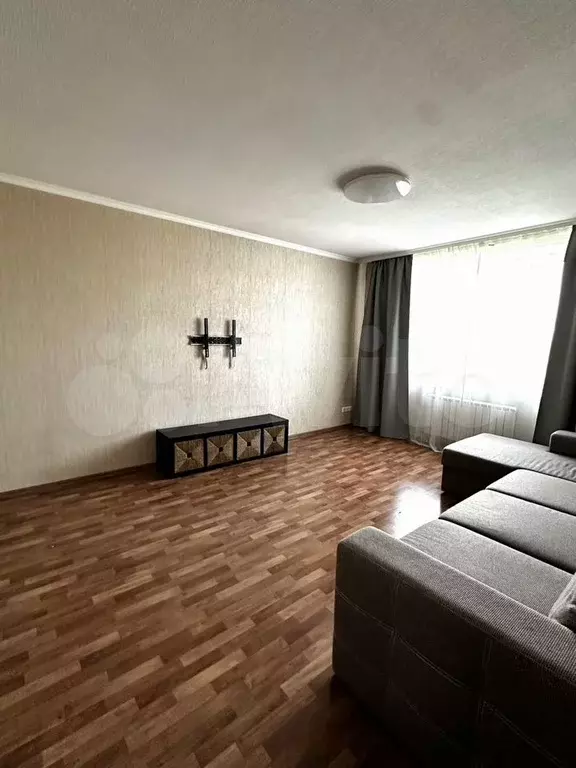 1-к. квартира, 44 м, 8/9 эт. - Фото 0