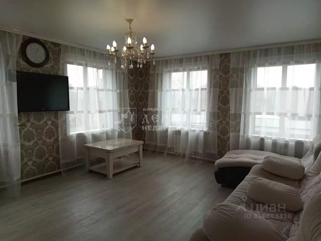 Дом в Кемеровская область, Ленинск-Кузнецкий ул. Дунаевского (58 м) - Фото 0