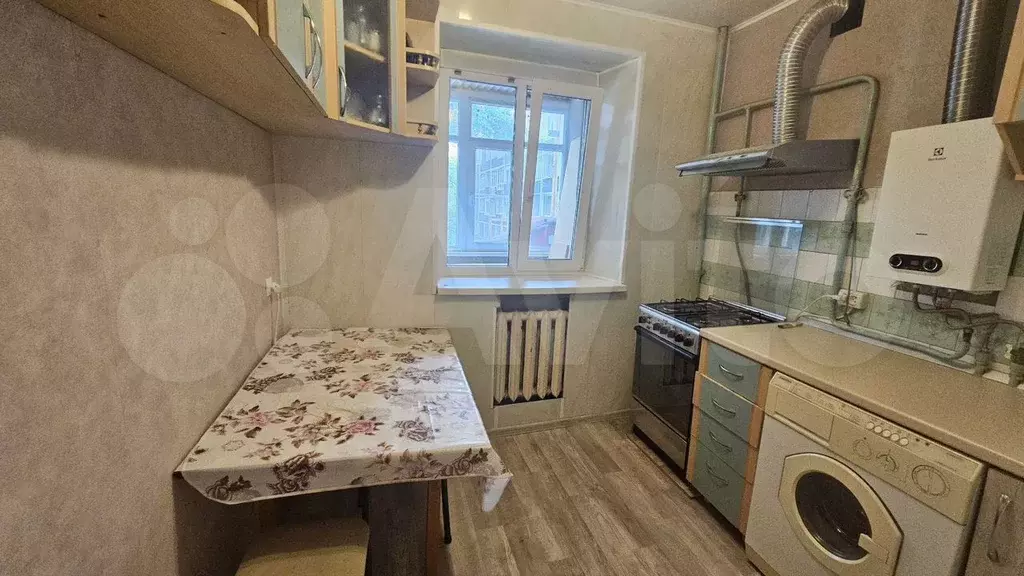 2-к. квартира, 56 м, 2/5 эт. - Фото 1