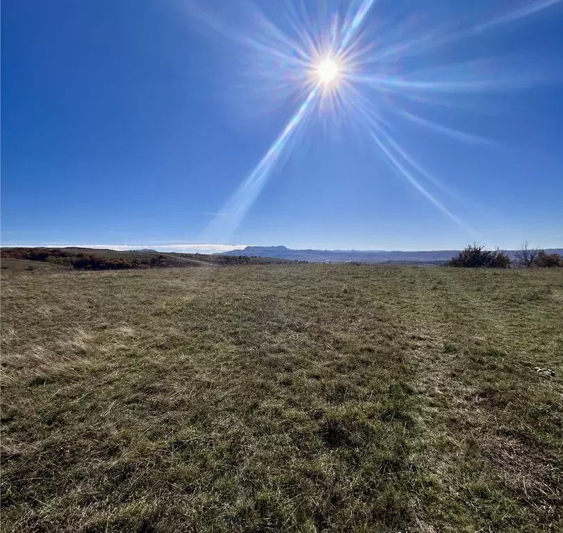 Участок в Крым, Симферопольский район, Трудовское с/пос, с. Ивановка  ... - Фото 1