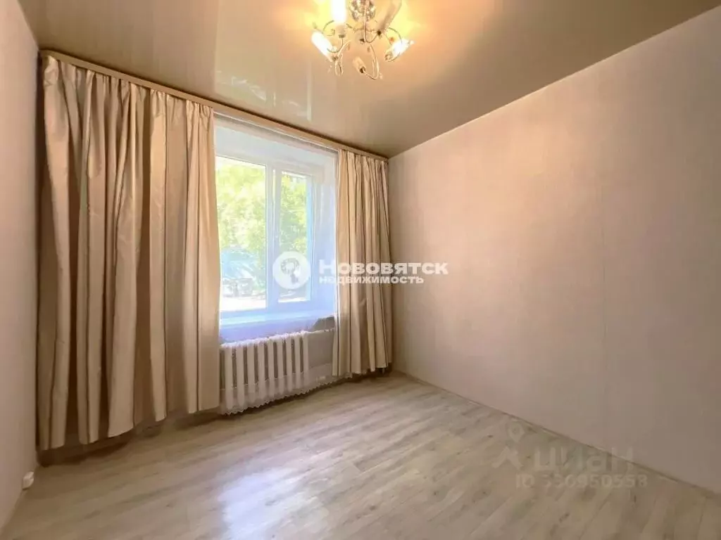 Студия Кировская область, Киров Октябрьский просп., 6 (17.0 м) - Фото 1