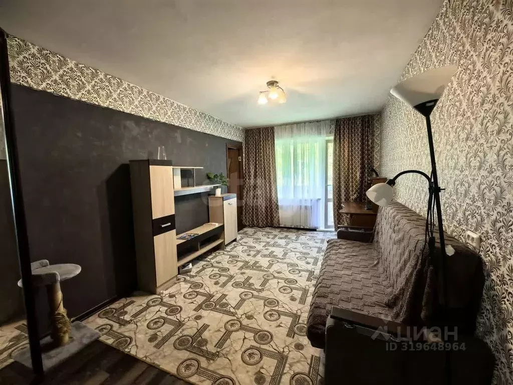 2-к кв. Кемеровская область, Юрга ул. Максименко, 7 (39.8 м) - Фото 1