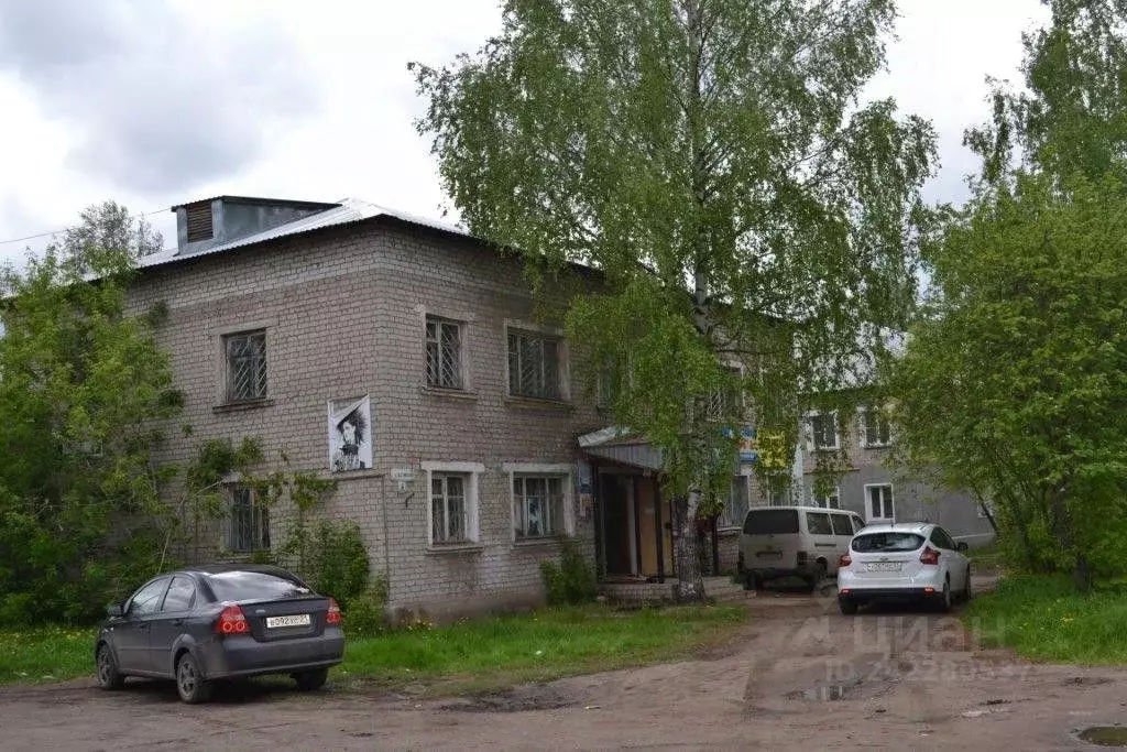 Помещение свободного назначения в Кировская область, Юрьянский ... - Фото 1