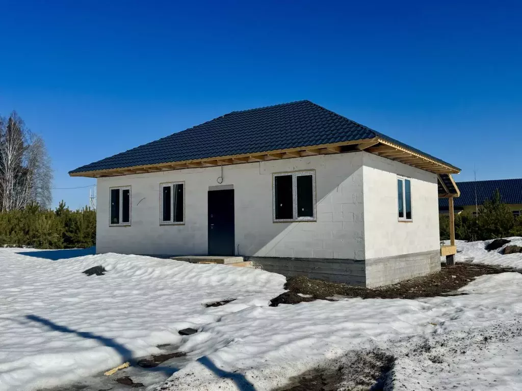 Дом в Свердловская область, Сысертский муниципальный округ, д. ... - Фото 1