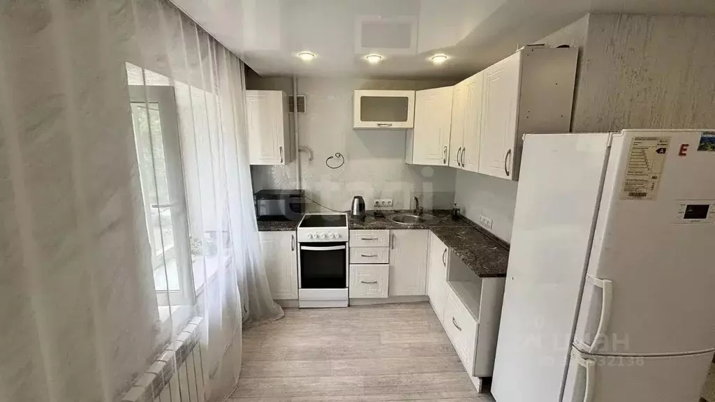 2-к кв. Алтайский край, Барнаул Молодежная ул., 39 (43.0 м) - Фото 2