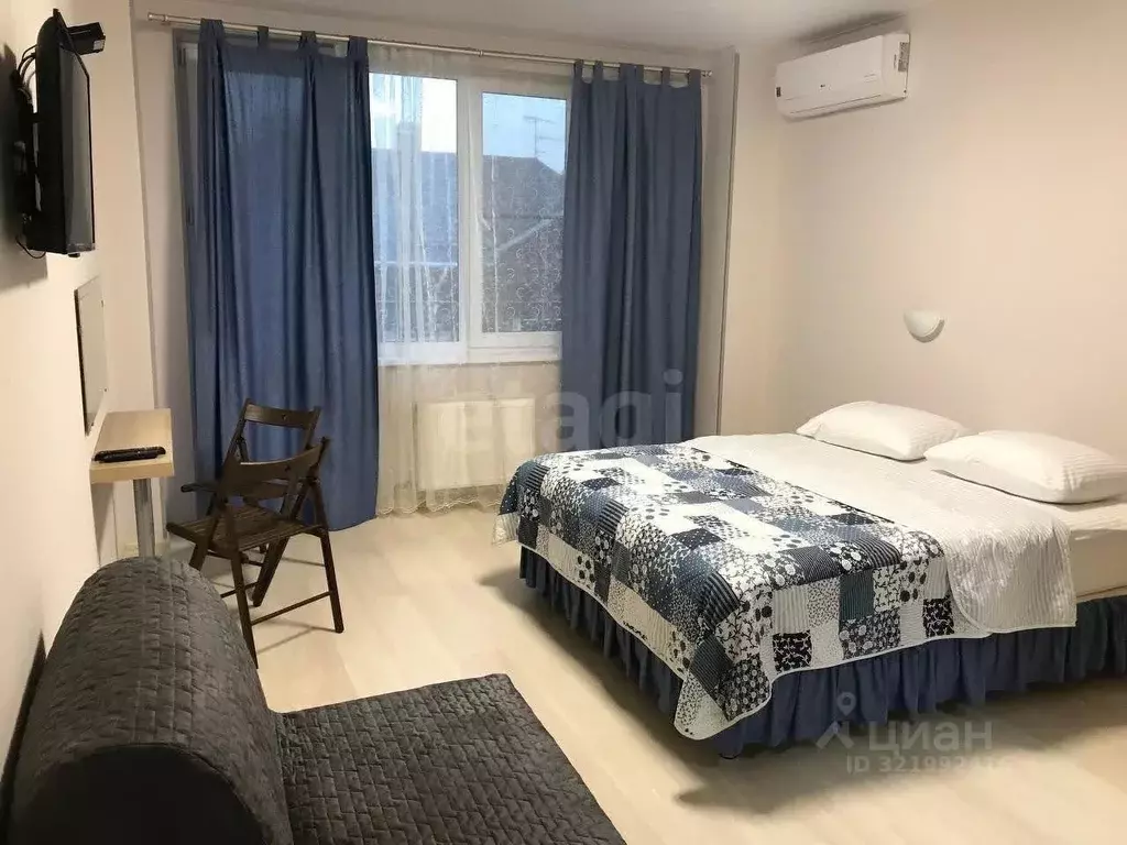 1-к кв. Краснодарский край, Анапа Таманская ул., 24 (70.2 м) - Фото 0