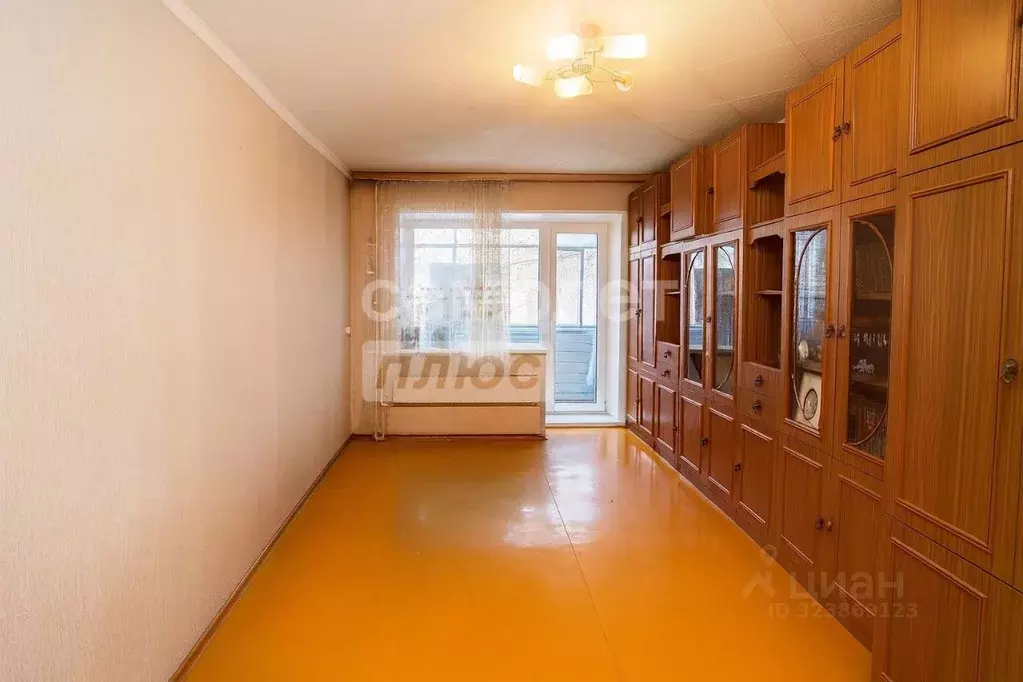 3-к кв. Челябинская область, Верхний Уфалей ул. Ленина, 176 (55.1 м) - Фото 1