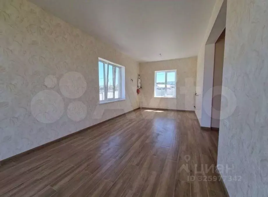 Дом в Крым, Симферопольский район, Трудовское с/пос, с. Строгоновка ... - Фото 2