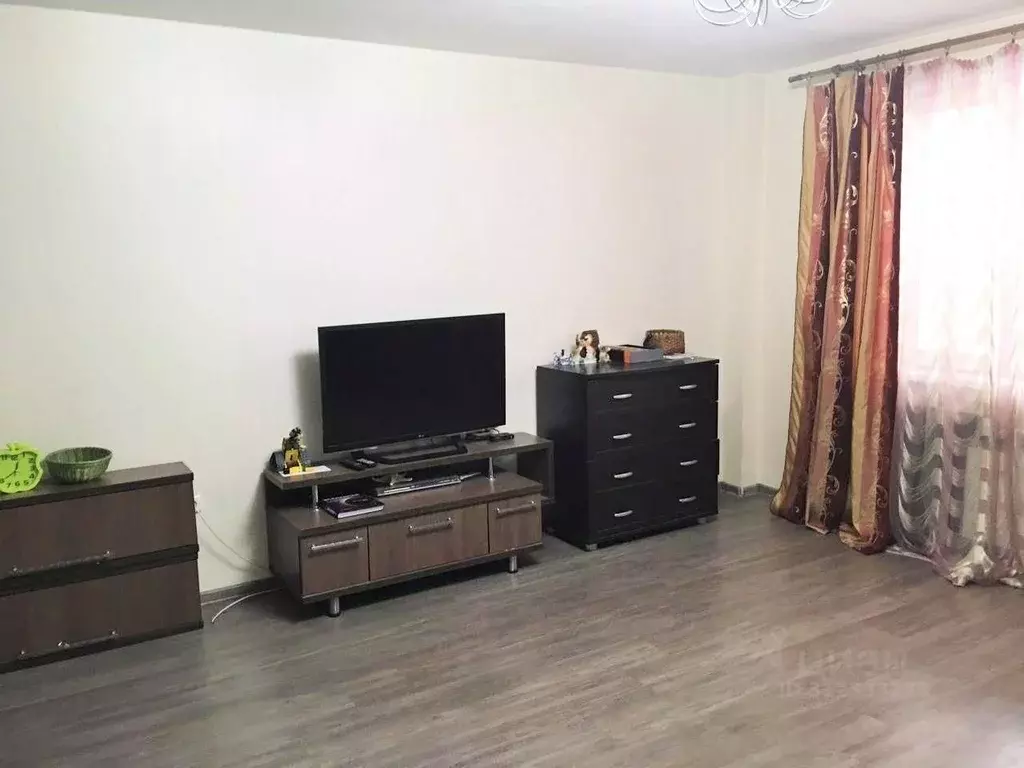 3-к кв. Алтайский край, Барнаул ул. Антона Петрова, 254 (87.5 м) - Фото 0