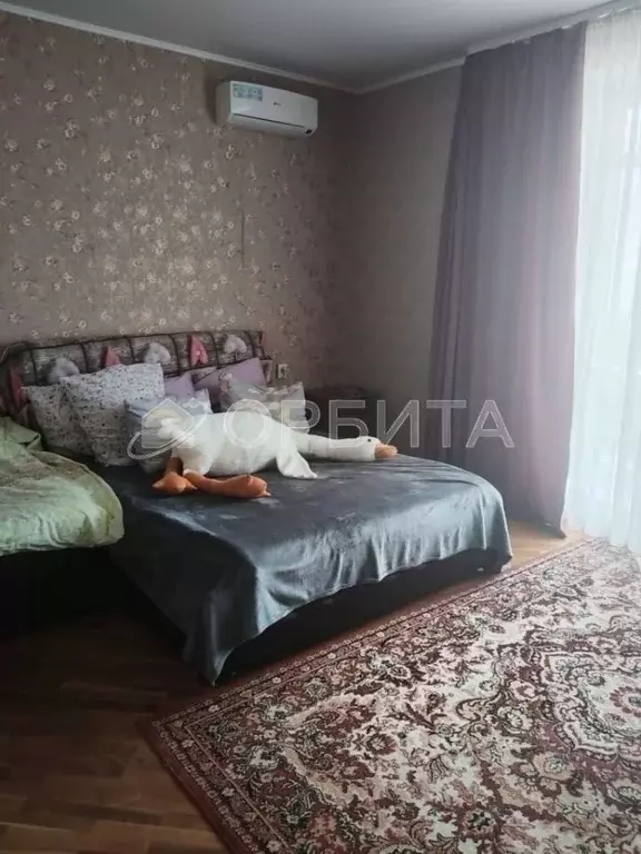 3-к кв. Тюменская область, Тюмень ул. Луначарского, 47 (112.5 м) - Фото 1