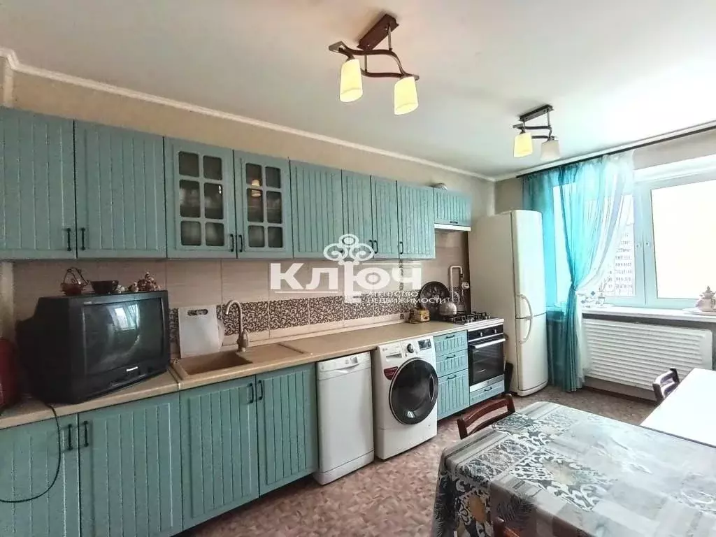3-к кв. Башкортостан, Стерлитамак ул. Худайбердина, 212 (90.6 м) - Фото 0