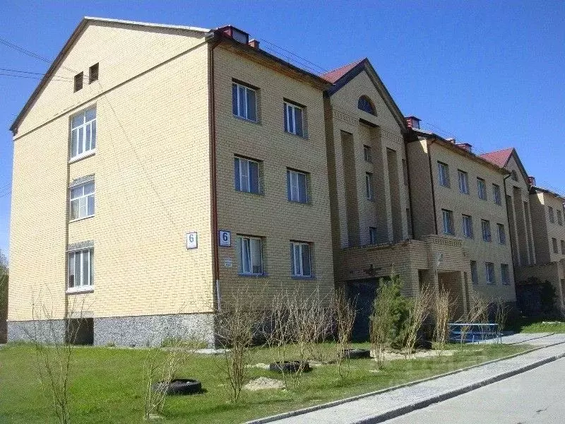 3-к кв. Ханты-Мансийский АО, Пыть-Ях Железнодорожная ул., 6 (88.5 м) - Фото 1