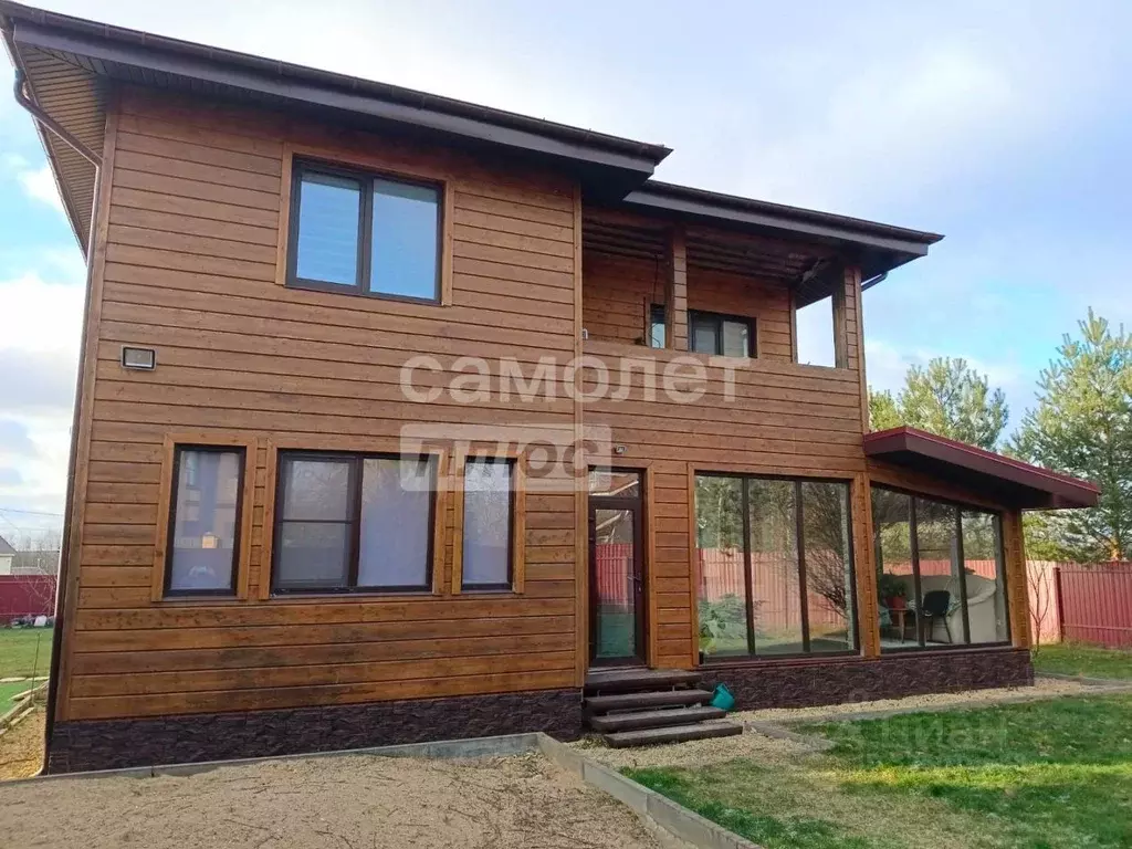 Коттедж в Калужская область, Совхоз Боровский с/пос, д. Комлево ул. ... - Фото 1