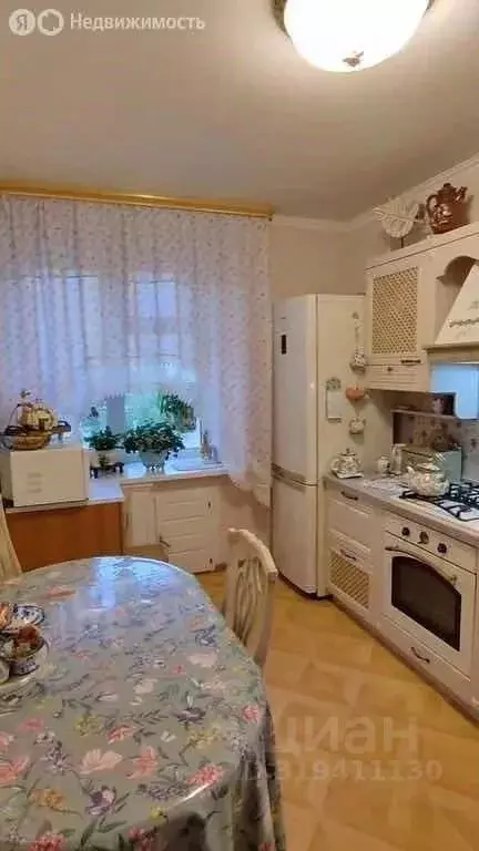3-к кв. Саха (Якутия), Якутск ул. Ярославского, 15 (72.0 м) - Фото 0