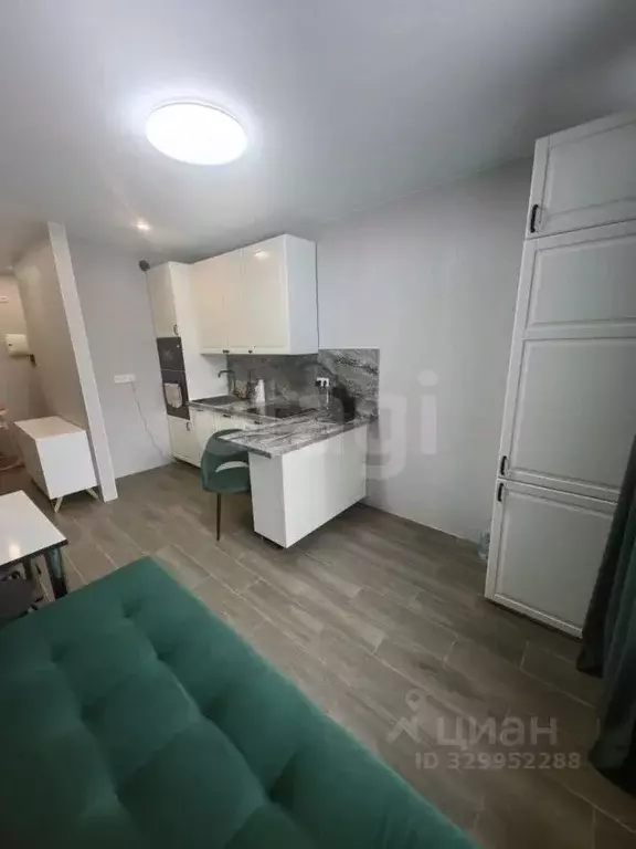 1-к кв. Тюменская область, Тюмень ул. Андрея Приказнова, 7 (36.8 м) - Фото 1