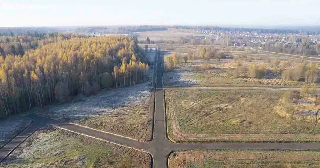 Участок в Московская область, городской округ Клин, коттеджный посёлок ... - Фото 1