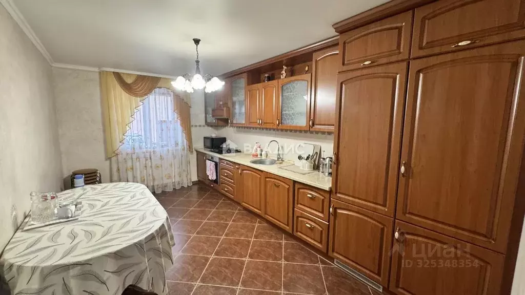 Дом в Калининградская область, Нестеров ул. Кооператоров, 11 (212 м) - Фото 1