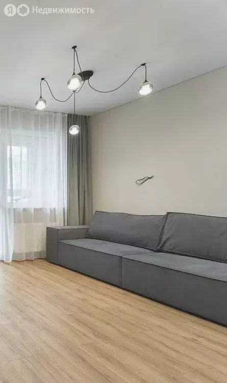 1-комнатная квартира: Тюмень, улица Дмитрия Менделеева, 16 (43 м) - Фото 2