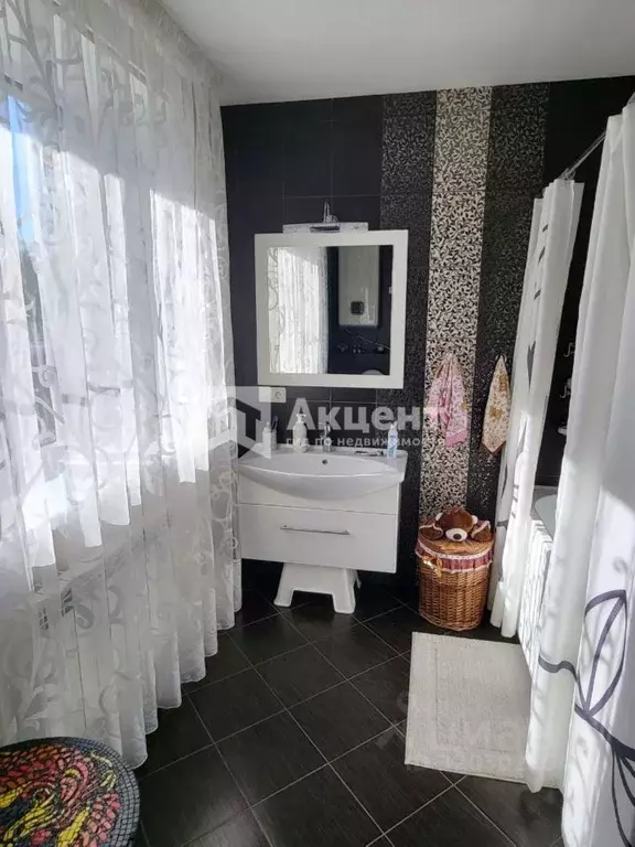 Коттедж в Ивановская область, Заволжский район, Волжское с/пос, с. ... - Фото 2