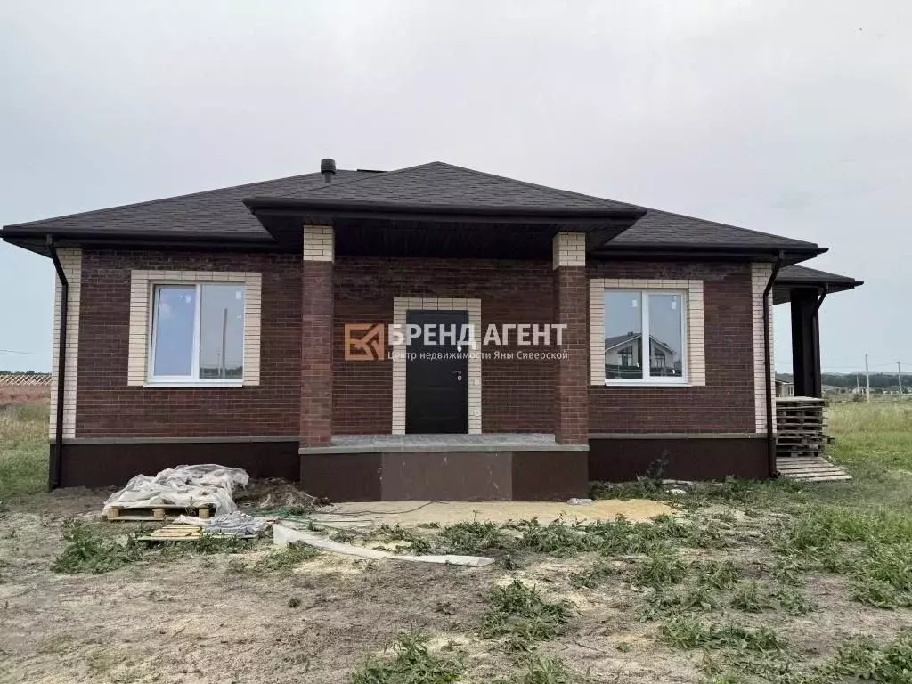 Дом в Белгородская область, Белгородский район, Разумное рп ул. ... - Фото 0