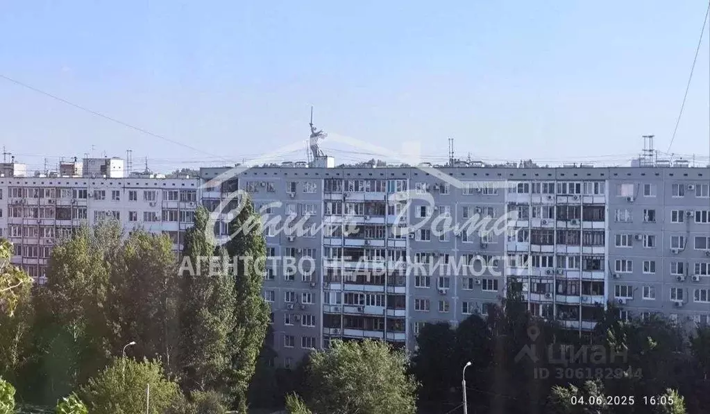 2-к кв. Волгоградская область, Волгоград ул. Рихарда Зорге, 40 (50.5 ... - Фото 0