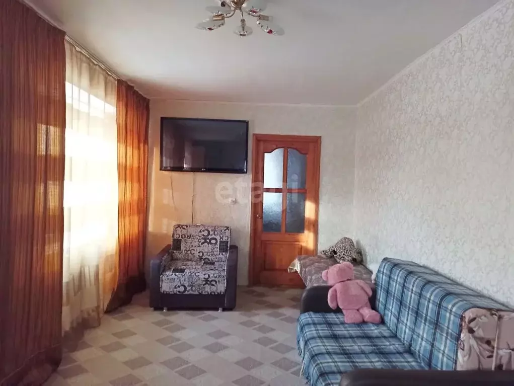 4-к кв. Красноярский край, Емельяново пгт ул. Новая, 23 (67.1 м) - Фото 1