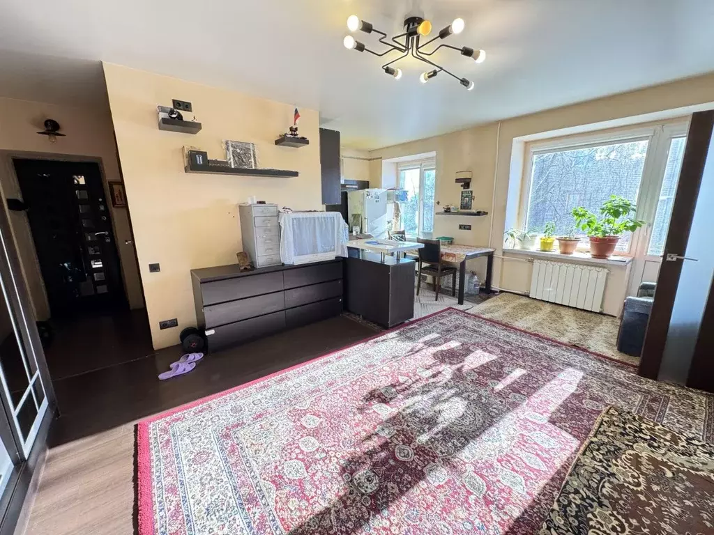 2-к кв. Ленинградская область, Кировск ул. Пушкина, 10 (42.0 м) - Фото 1