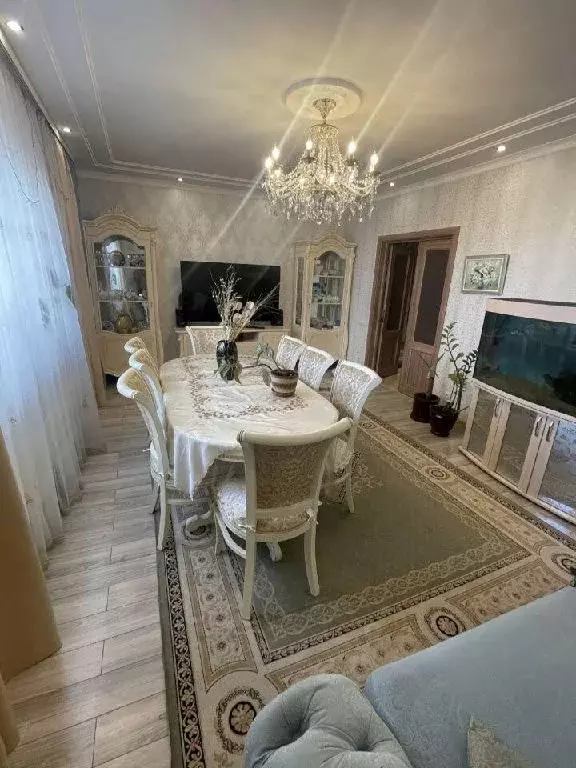 Продается 3-комнатная квартира - Фото 1