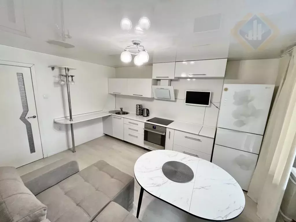 Квартира, 1 комната, 50 м - Фото 1