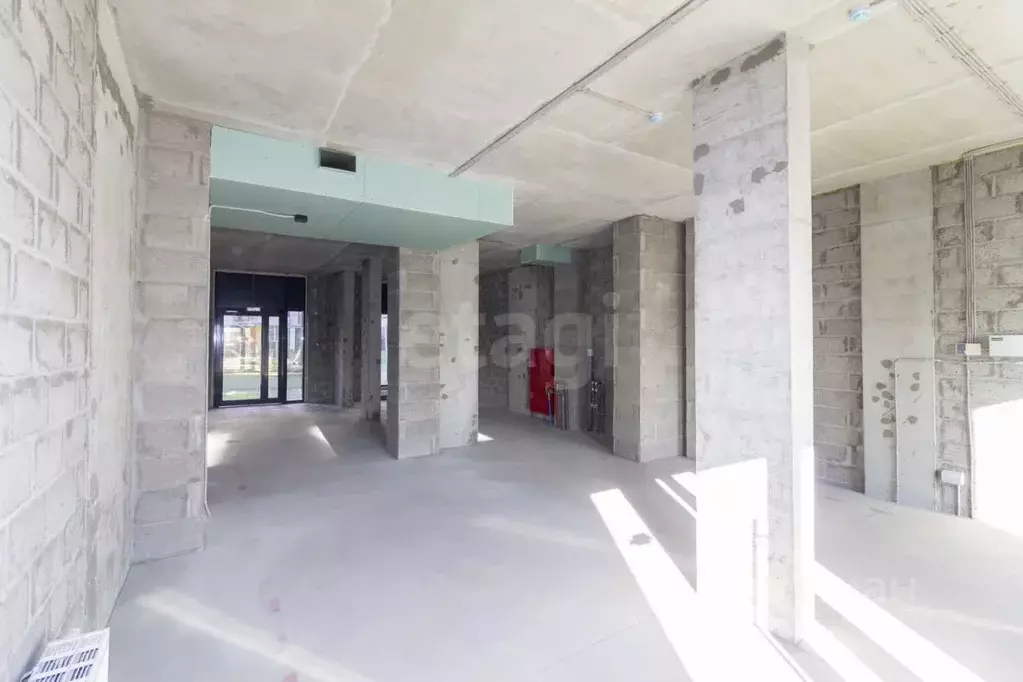 Торговая площадь в Тюменская область, Тюмень ул. Новоселов, 96 (88 м) - Фото 1