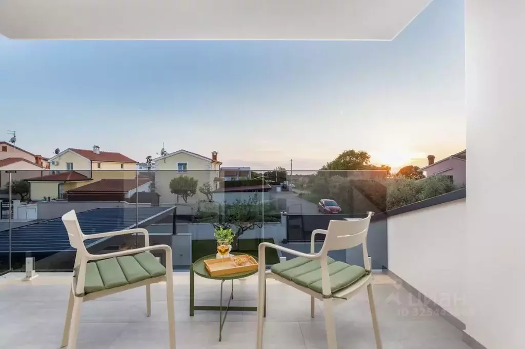 Дом в Краснодарский край, Сочи Адлер жилрайон, ул. Белых Акаций, 3/1 ... - Фото 1