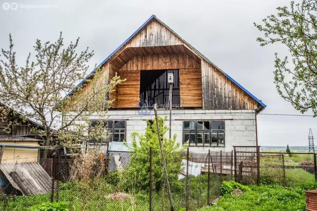 Участок в село Луговое, Луговая улица (9.7 м) - Фото 0