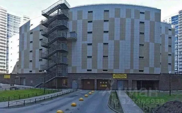 Гараж в Санкт-Петербург просп. Обуховской обороны, 110К1 (15 м) - Фото 1