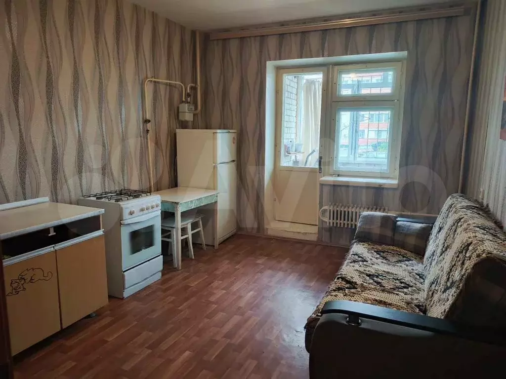 1-к. квартира, 429 м, 1/10 эт. - Фото 0