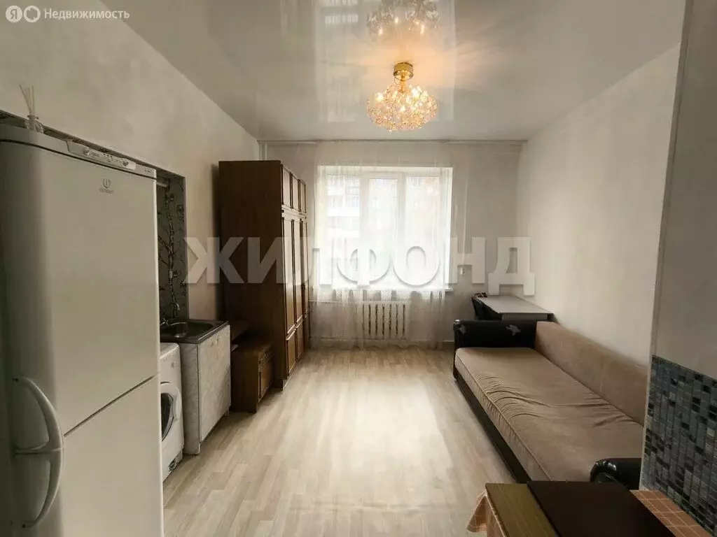 1к в 5-комнатной квартире (17 м) - Фото 1
