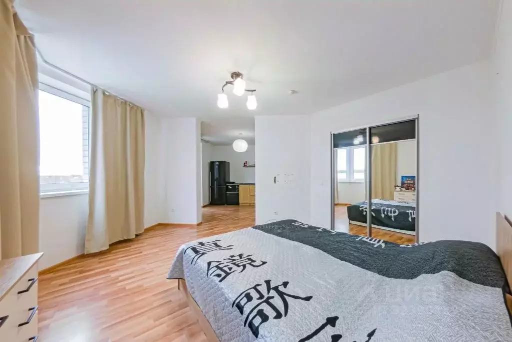 1-к кв. Свердловская область, Екатеринбург ул. М.Н. Михеева, 8 (37.6 ... - Фото 1