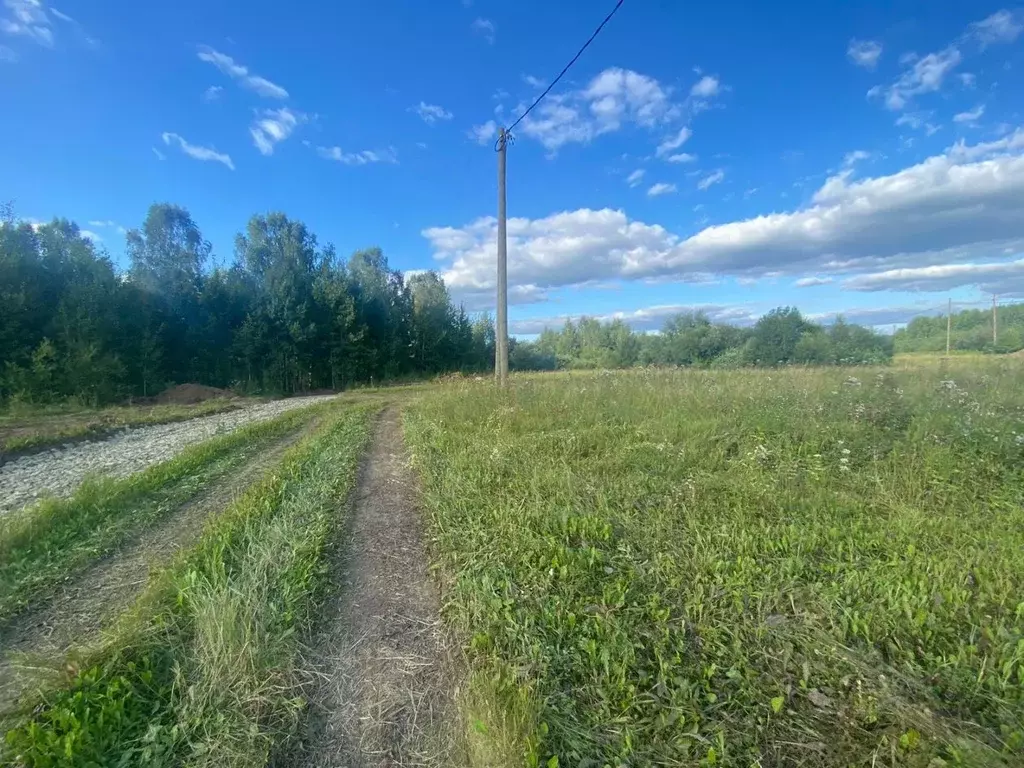 Участок в Свердловская область, Первоуральск городской округ, д. ... - Фото 1