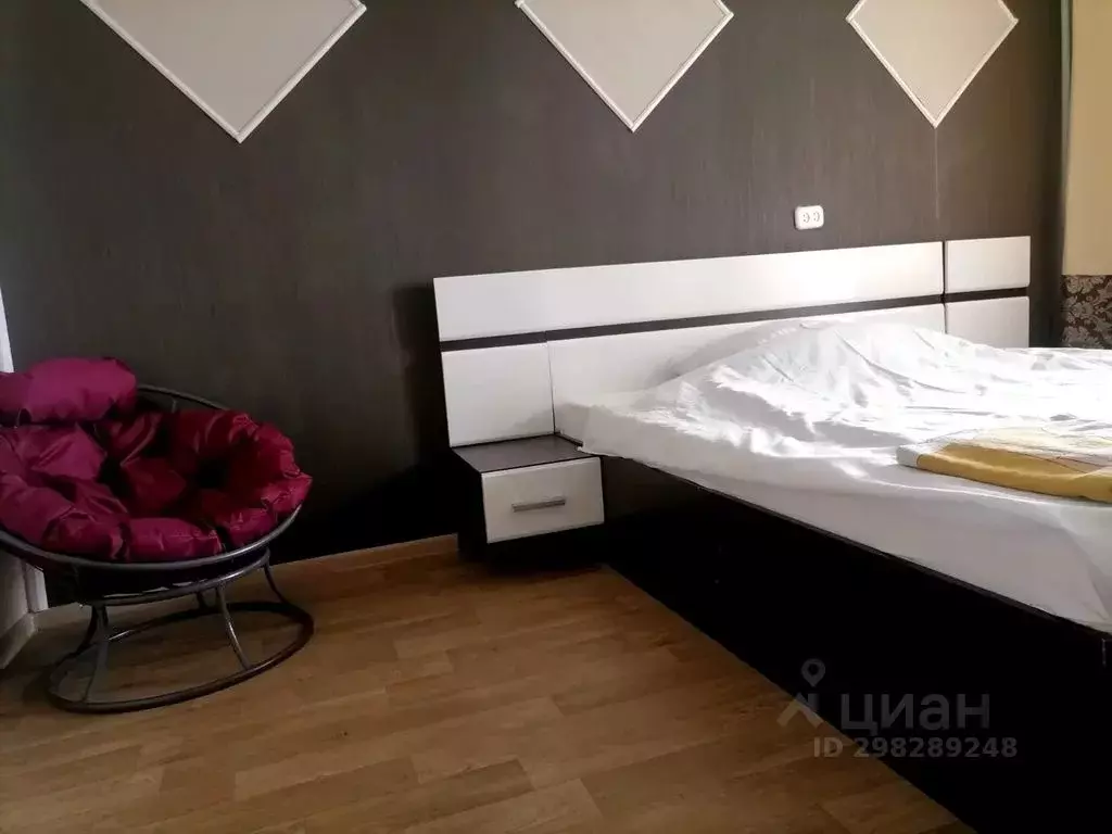 3-к кв. Вологодская область, Вологда ул. Чехова, 8 (85.0 м) - Фото 1