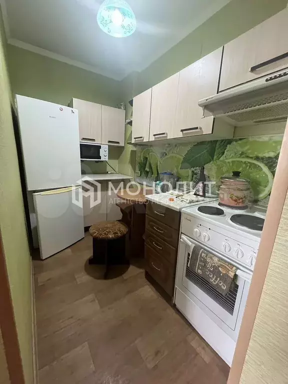 2-к. квартира, 42 м, 9/9 эт. - Фото 0