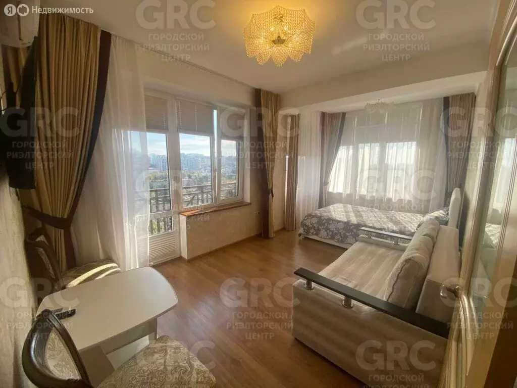 1-комнатная квартира: Сочи, микрорайон Новый Сочи, улица Цюрупы, 34 ... - Фото 1