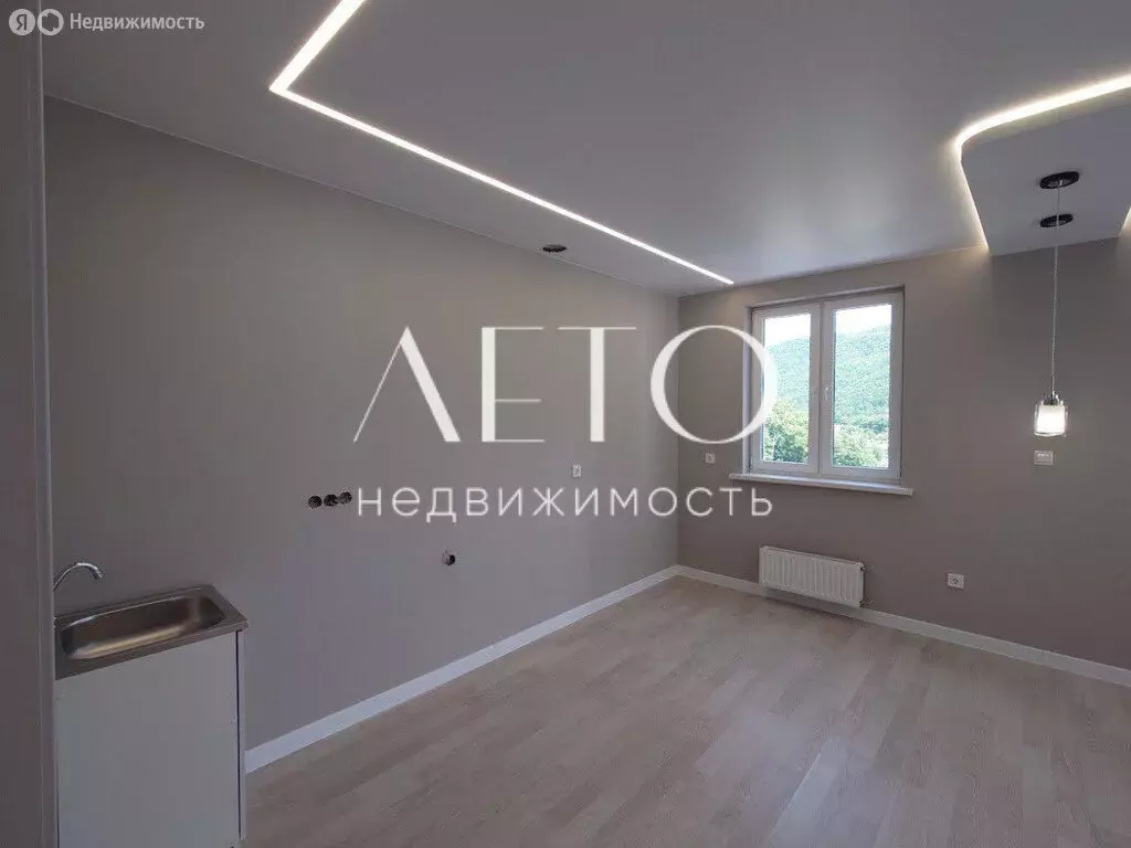 2-комнатная квартира: Туапсе, улица Портовиков, 39/4 (56.4 м) - Фото 1