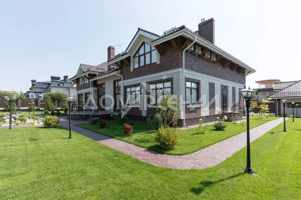 Дом в Москва д. Зименки, Антоновка кп,  (721 м) - Фото 1