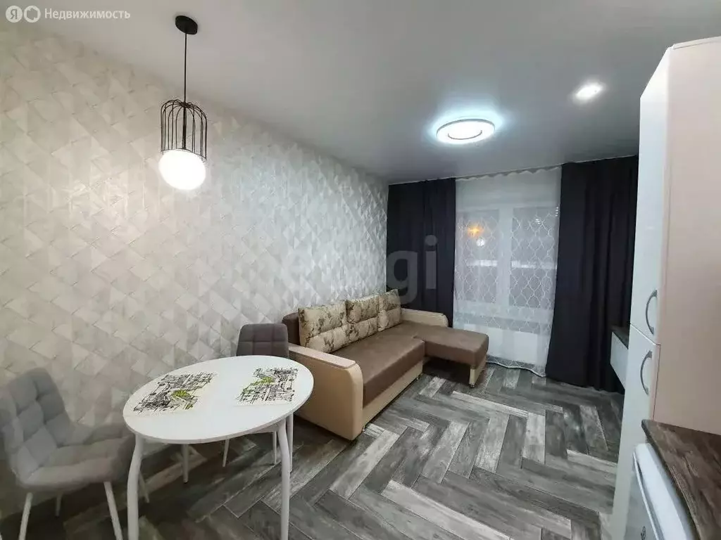 Квартира-студия: Тюмень, улица 50 лет Октября, 57В (20.8 м) - Фото 2