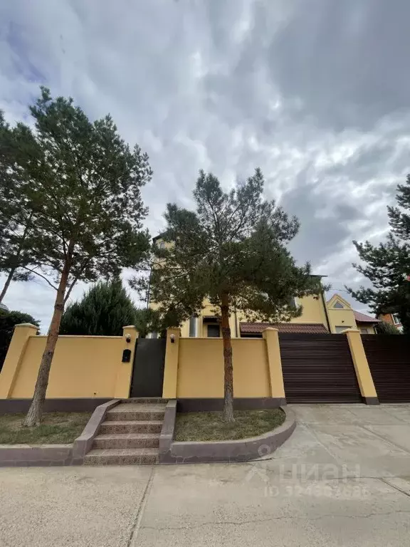 Коттедж в Астраханская область, Астрахань ул. Ульянова, 94А (629 м) - Фото 2