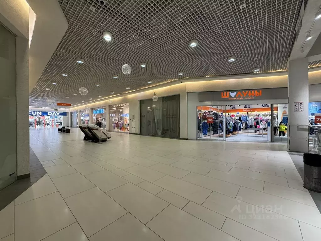 Торговая площадь в Кировская область, Киров ул. Горького, 5А (40 м) - Фото 1